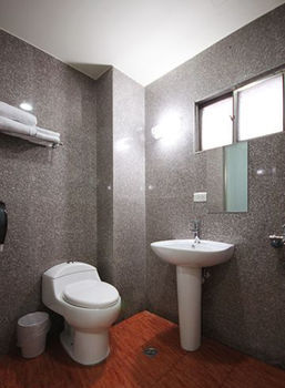 E Moon Hotel Тайчжун Екстер'єр фото